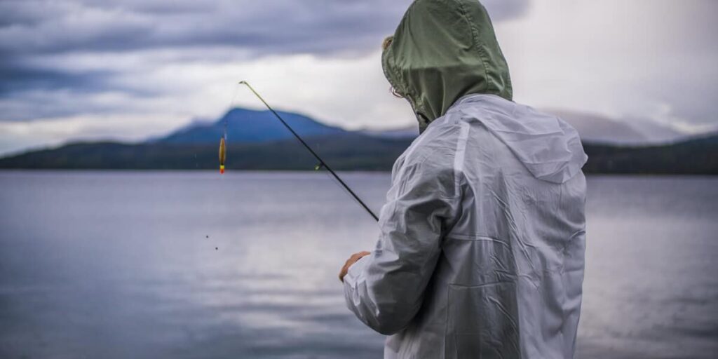 Quick Guide to Saltwater Fishing In The Rain