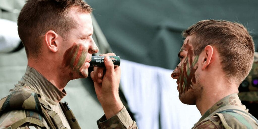 How To Apply Camo Face Paint For Hunting